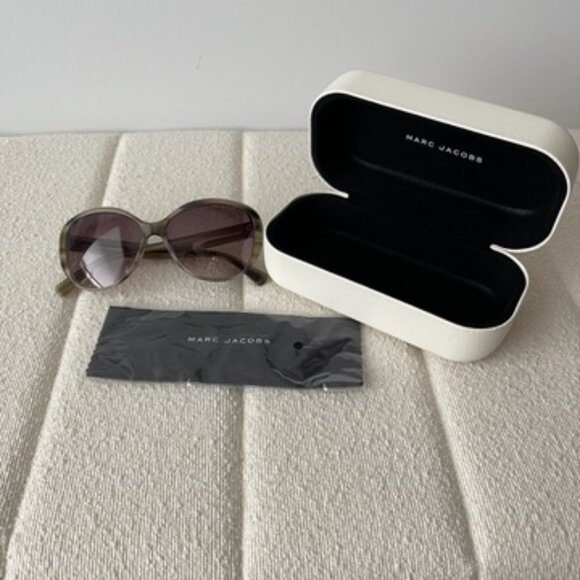 Marc Jacobs Sunglasses - Picture 1 of 9
